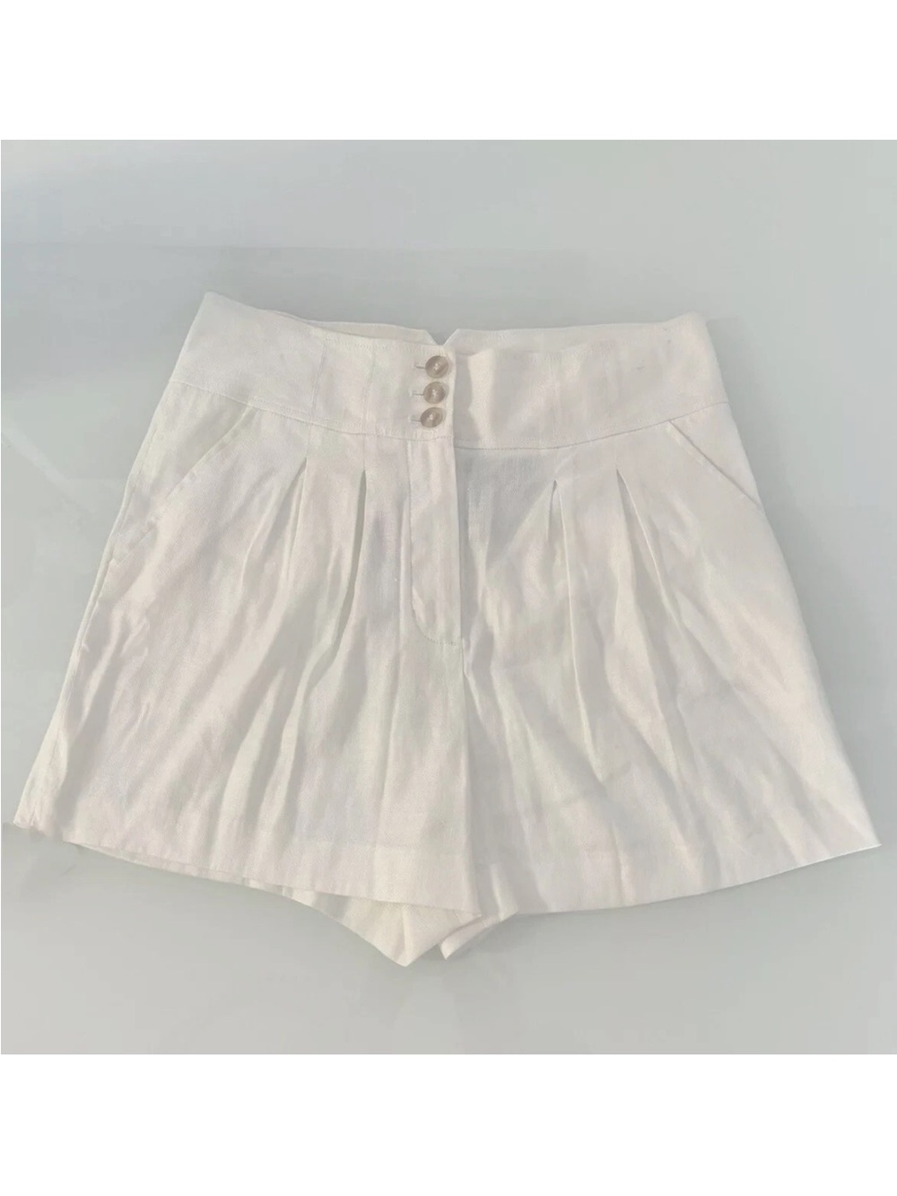 Elie Tahari Ivory High-Waist Pleated Button-Front Shorts